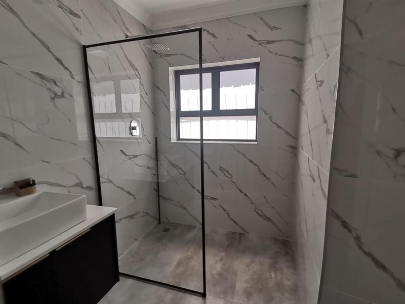 To Let 3 Bedroom Property for Rent in Eden Park Western Cape